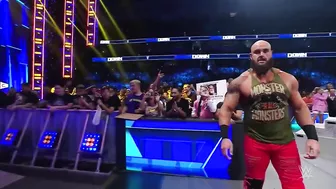 Braun Strowman clears the runway of the Maximum Male Models: SmackDown, Sept. 16, 2022