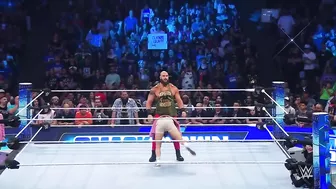 Braun Strowman clears the runway of the Maximum Male Models: SmackDown, Sept. 16, 2022