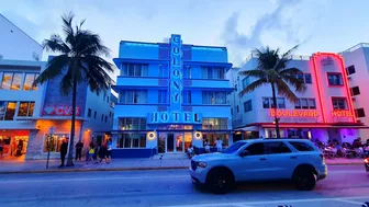 Miami Beach - The Colony Hotel