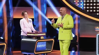 Holey Moley vs. Kimberly Williams-Paisley on Celebrity Family Feud!