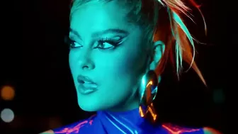 David Guetta & Bebe Rexha - I'm Good (Blue) [Official Music Video]