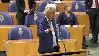 CHAOS IN TWEEDE KAMER - Kabinet loopt weg bij complotgewauwel BAUDET