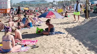 Barcelona beach walk / beach Sant Sebastia