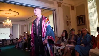 American Stylish Models in traditional Clothes Ramp Walk on London Fashion Week Collection 05