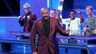 'Jackass' Star Johnny Knoxville Plays Fast Money - Celebrity Family Feud