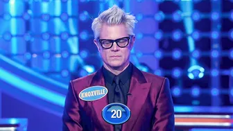 'Jackass' Star Johnny Knoxville Plays Fast Money - Celebrity Family Feud