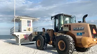 Clearwater Beach lifeguard stands moved ahead of Hurricane Ian