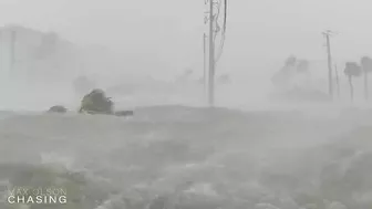 15ft Storm Surge Washes Away Homes in Ft. Myers Beach - Hurricane Ian