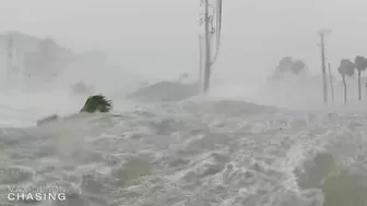 15ft Storm Surge Washes Away Homes in Ft. Myers Beach - Hurricane Ian