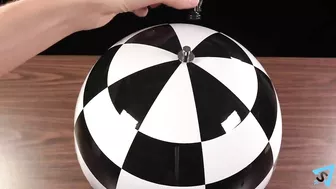 How to play Spherical Chess