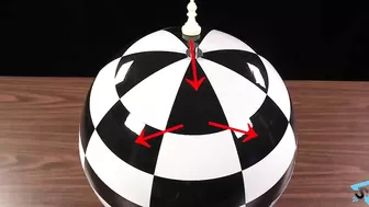 How to play Spherical Chess