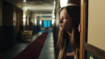 Hotel Sinestra trailer (2022) | 14 december in de bioscoop