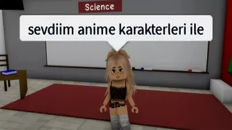 SINIFIN ANİMECİ KIZI / SİZ ANİME SEVİYORMUSUNUZ ? / Roblox / Pro Mia