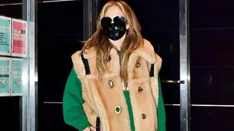 Jennifer Lopez is the most stylish celebrity in New York While Ben Affleck is in a warm LA