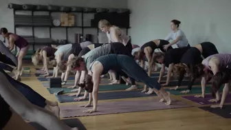 Jivamukti Yoga 75HR Teacher Training. Как проходит курс обучения направлению дживамутки йога