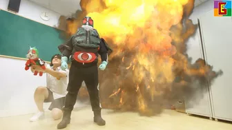 EPIC SCHOOL FIGHT ???? 中二病 Kamen Rider 仮面ライダーシリーズ