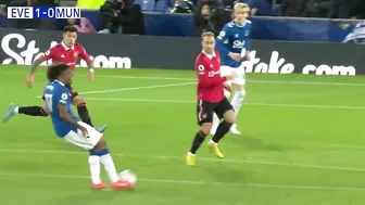 EVERTON 1-2 MAN UNITED | Premier League highlights