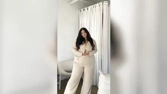 Emma Arletta ????????…| American Plus Size Curvy Fashion Model | Body Positive Blogger | Biography & Facts