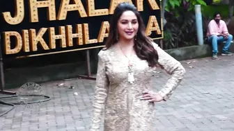 Celebrity Spotted This Week | Madhuri Dixit | Amruta Khanvilkar | Pooja Sawant | Rajshri Marathi