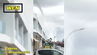 Horrible Waterspout hit the Ayia Napa Beach Sunbeds flew away! Cyprus 2022 - Υδροστρόβιλος Αγία Νάπα