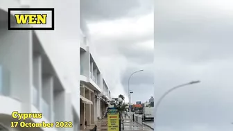 Horrible Waterspout hit the Ayia Napa Beach Sunbeds flew away! Cyprus 2022 - Υδροστρόβιλος Αγία Νάπα