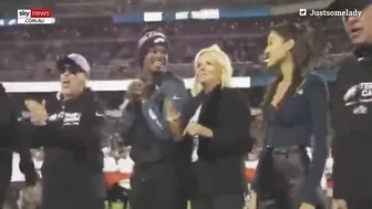 Jill Biden booed at Philadelphia football game