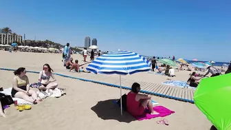 Beach Walk 4K - Barcelona Spain - Sant Miquel Beach - June 2022