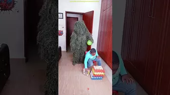 FUNNY VIDEO GHILLIE SUIT TROUBLEMAKER BUSHMAN PRANK try not to laugh Family The Honest Comedy