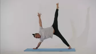 Side Plank (Vasisthasana) - Yoga Asana Tutorial