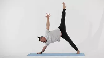 Side Plank (Vasisthasana) - Yoga Asana Tutorial