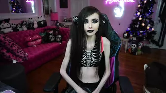 Eugenia Cooney Gets Annoyed After Feeling Attacked On Stream