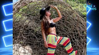 Galilea Montijo impacta con espectacular figura en bikini