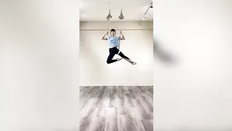 1️⃣8️⃣8️⃣空瑜串連 Aerial Yoga (依涵)