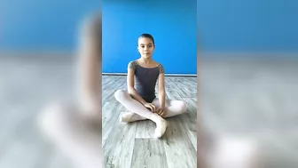 ballet dancer leg stretching