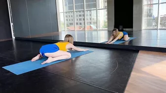 Yoga Training-Sexy Yoga Subscribe Please ????