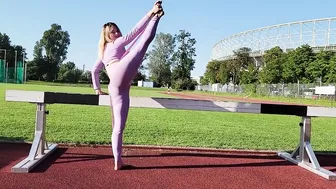 Contortion and Gymnastics/ Performance Super splits/ Workout STRETCH Legs