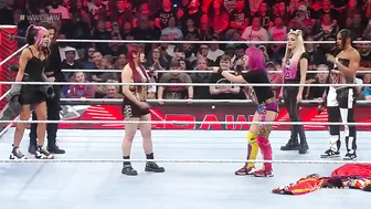 Damage CTRL accept WarGames Challenge from Bianca Belair, Alexa Bliss and Asuka: Raw, Nov. 7, 2022