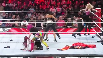 Damage CTRL accept WarGames Challenge from Bianca Belair, Alexa Bliss and Asuka: Raw, Nov. 7, 2022