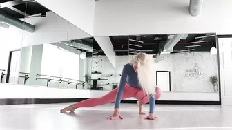 Yoga and Stretching — Flexibility Morning Flow