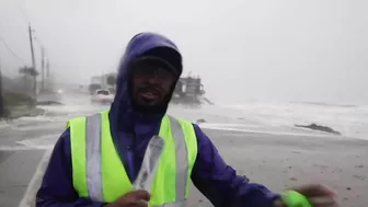 Heavy wind, rain hits Vilano Beach area