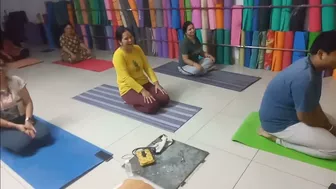 laugh at shekhar yoga (1)