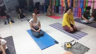 laugh at shekhar yoga (1)