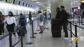 Holiday travel rush begins ahead of Thanksgiving