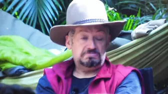 BOY GEORGE gets CAUGHT STEALING bananas by JILL SCOTT on I'M A CELEBRITY GET ME OUT OF HERE