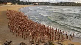 Erstmals 2.500 Menschen nackt am Bondi Beach - einige der besten Bilder