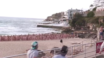 Erstmals 2.500 Menschen nackt am Bondi Beach - einige der besten Bilder