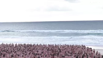 Erstmals 2.500 Menschen nackt am Bondi Beach - einige der besten Bilder