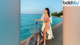 Sara Ali Khan Pink Bikini में Flaunt किया Perfect Figure, Fans Shocking Reaction Viral | Boldsky