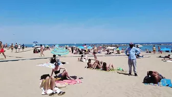 4K - Beach Walking - Barcelona Spain - Summer June 2022