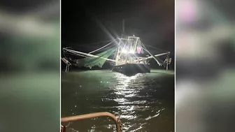 Coast Guard rescues 4 in sinking shrimp vessel south of Jamaica Beach